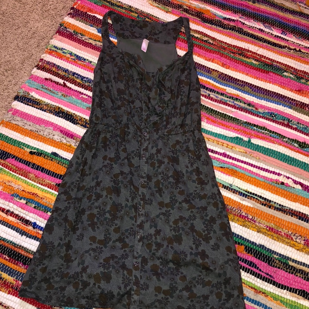 Dress - Picture 1 of 1